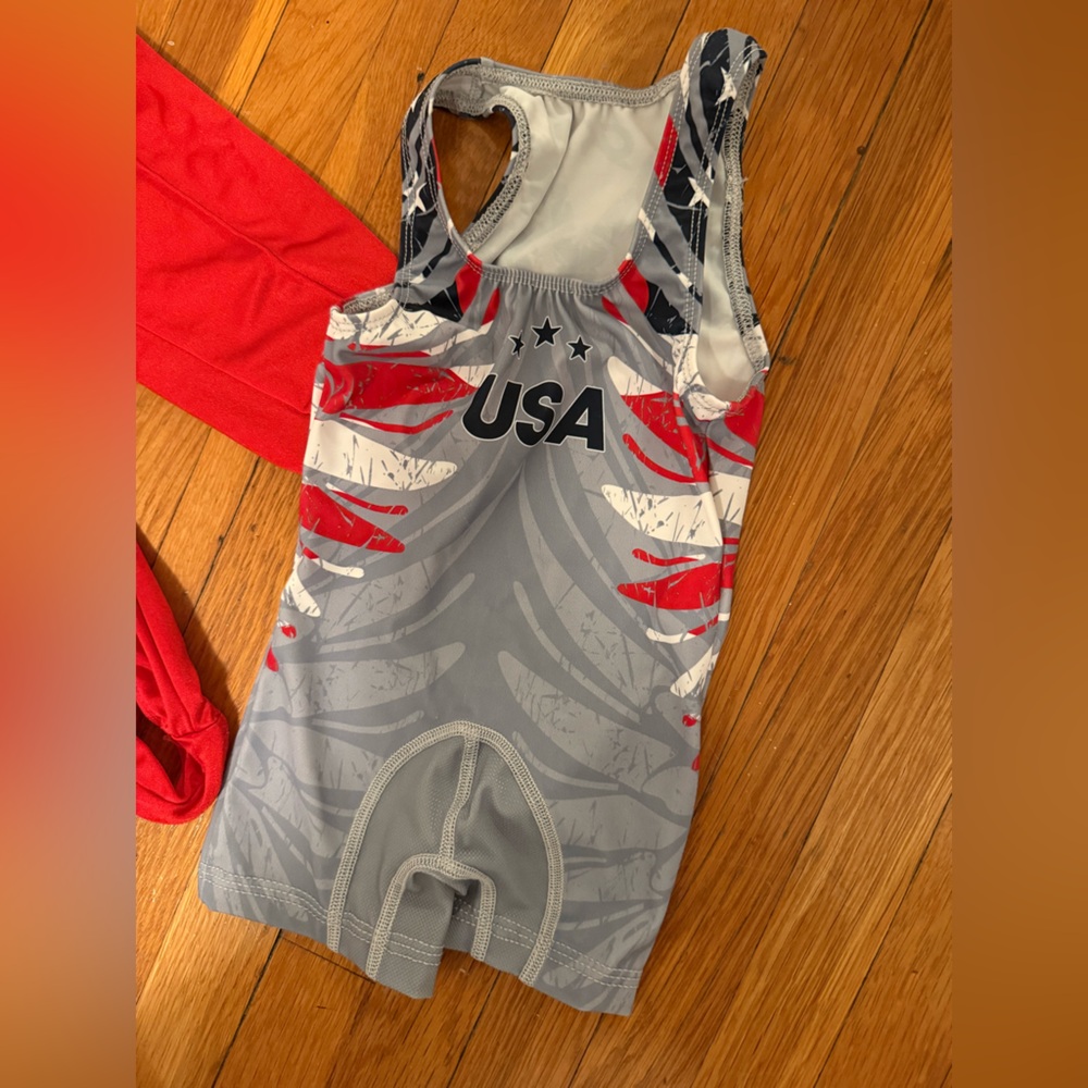GK Kids USA boys leotard - Red and Gray